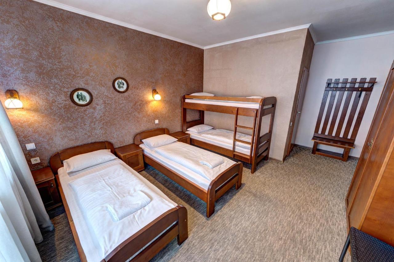 Hotel Gutsulia Bukovel Esterno foto
